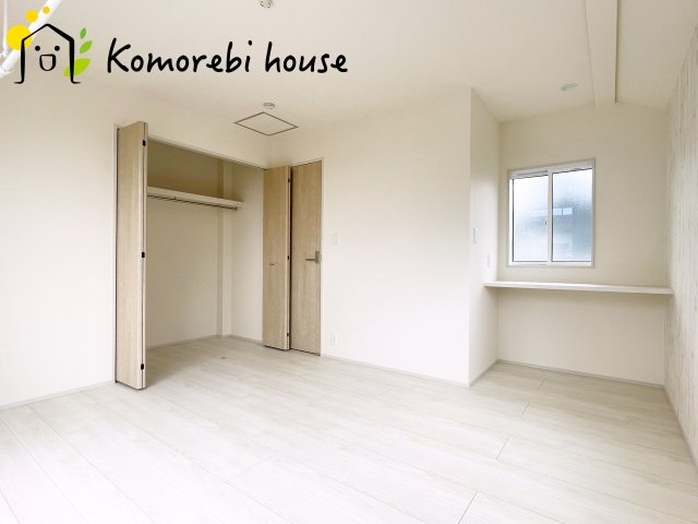 鴻巣市松原4丁目　新築一戸建て　ブルーミングガーデン　01の寝室|落ち着いて過ごせるお部屋なので、寝室にいかがでしょうか