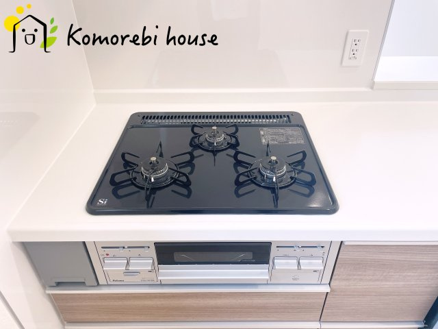 鴻巣市松原4丁目　新築一戸建て　ブルーミングガーデン　01のキッチン|きれいなキッチンです