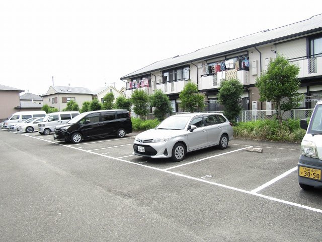 アンシャンテの駐車場