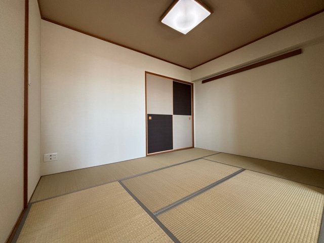 ラドーニタワー蟹江の和室|和室約6.0帖