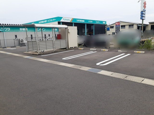 Ⅹ．ライツ・平井の駐車場