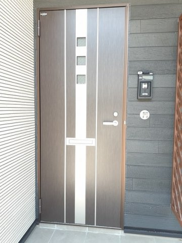 グランブルー　Ｃの玄関|毎日通る玄関はこちらです