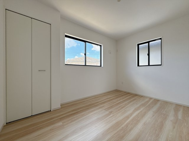 柏市大室　全18区画の洋室
