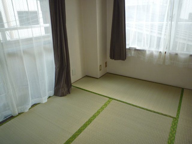 メゾン町田の居間・リビング|別部屋参考写真