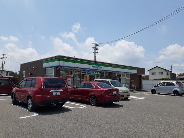 シャイニー今川Ｂの周辺|ファミリーマート 西尾今川町東まで250m