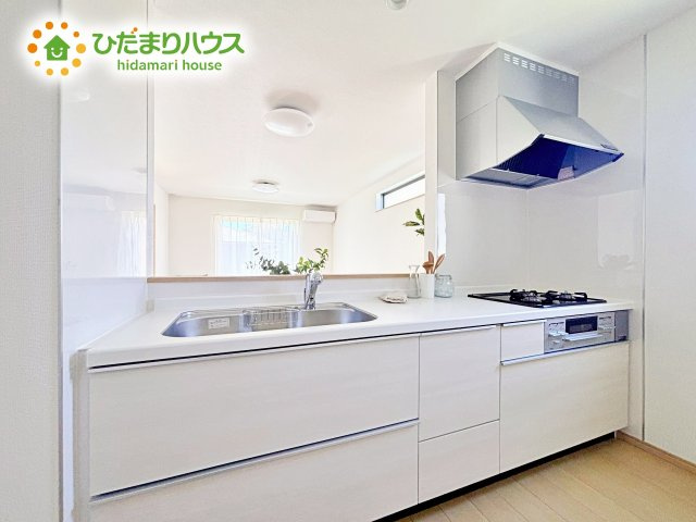 【キッチン】 | ひたちなか市相金町33番　新築戸建　A号棟 | 料理が苦手な人でも、チャレンジしてみたくなるシステムキッチン。楽しい食卓がここから始まります