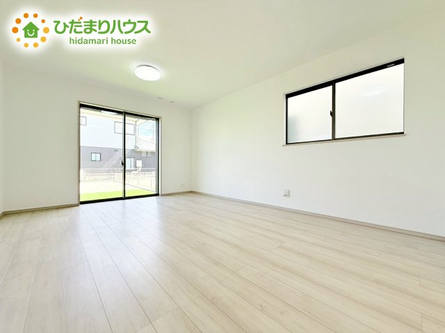 【居間・リビング】 | ひたちなか市相金町33番　新築戸建　B号棟 | 大型テレビに大型ソファー(^^)どんなインテリアにするか考えただけでわくわくしますね！
