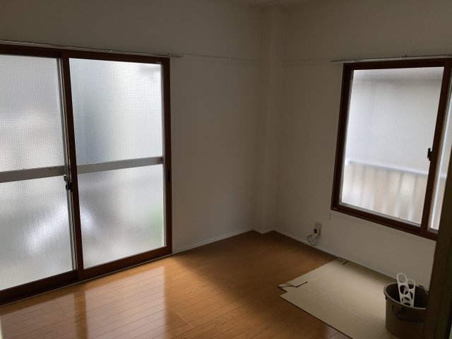 高橋ビルの寝室