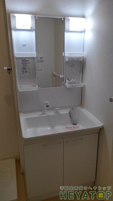 【洗面所】 | レルム・ダイキ | 忙しい朝の身支度に便利なシャワー付き洗面化粧台