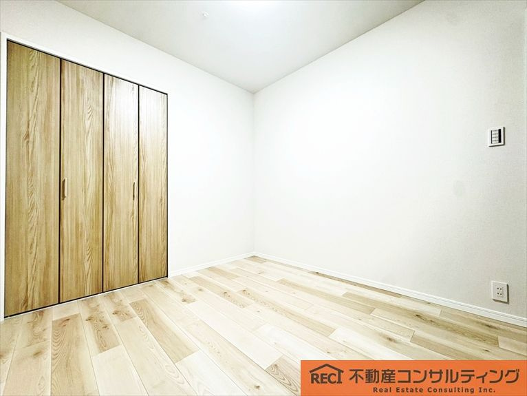 モンセーヌ住吉川公園1番館の洋室