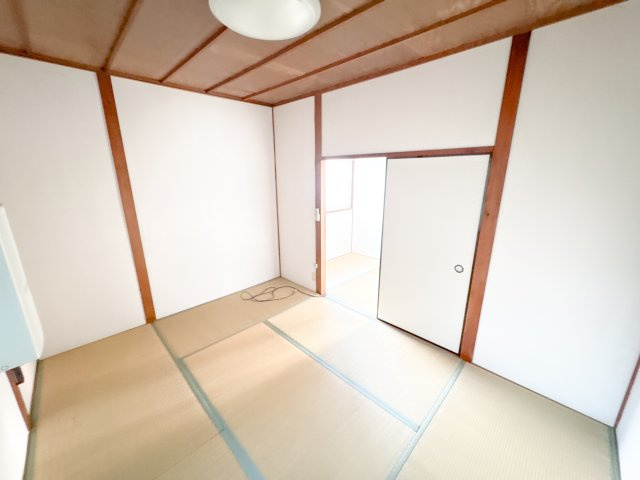 児島アパートの玄関