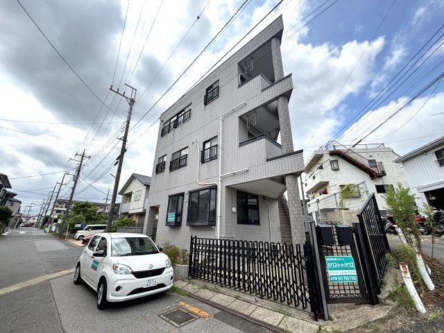 トライヴァーレの外観