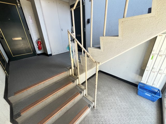 メゾン椿のエントランス