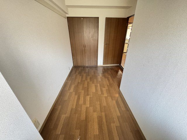 シントウキョウビルの子供部屋