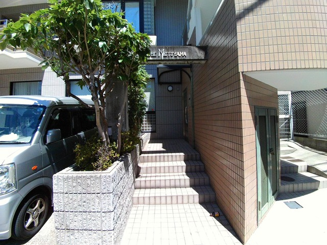 イースト神戸本山のエントランス