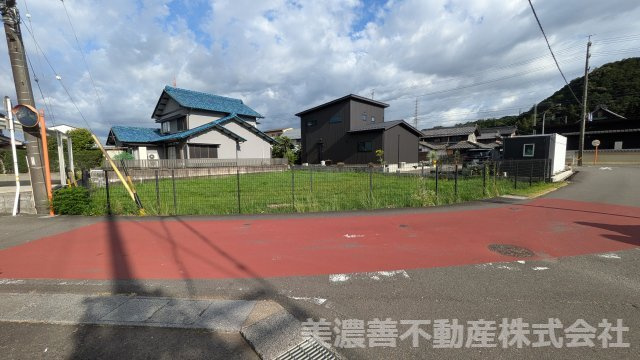 ６７２７６　山県市高富字森土地