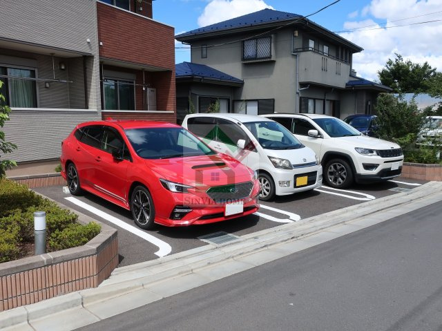 グリーンパーク2の駐車場