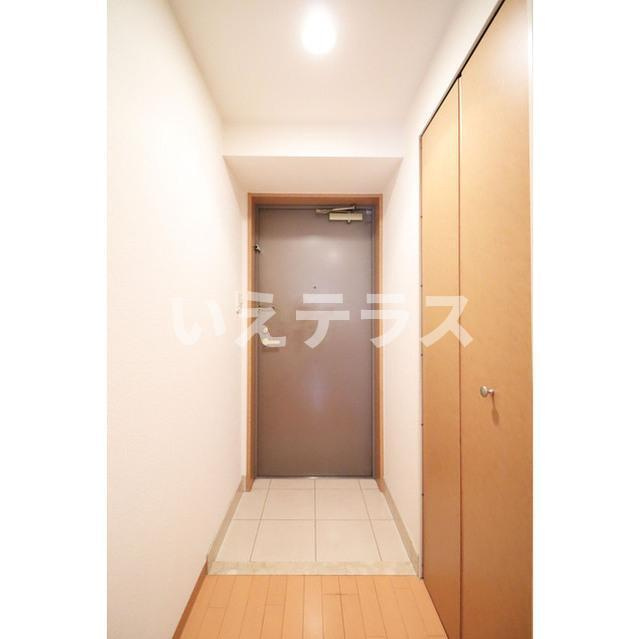 ロイヤルヒル神戸三ノ宮Ⅱの玄関
