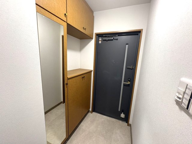 アドリーム赤池の玄関