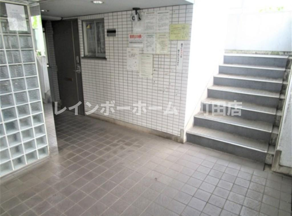 ウィンベルソロ鶴川１※初期費用分割あと払いサービス利用可能物件のロビー