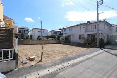 【前面道路含む現地写真】 | 市川市鬼越一丁目土地（建築条件付）