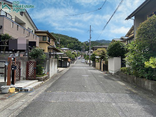 岩倉花園町 新築戸建(9期1号地)の前面道路含む現地写真