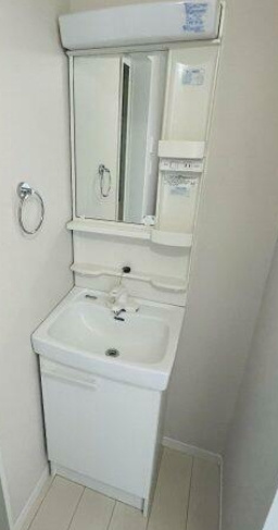 グロワール諏訪坂の洗面所