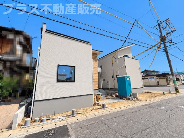 【外観】 | 福岡市早良区有田2丁目1期　1号棟（全3棟）【仲介手数料無料・0円】 | 現地写真。プラス不動産販売なら、現場の全ての棟をまとめてご見学頂けます。
