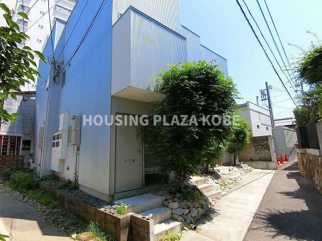 W＆R　APARTMENT　01の外観