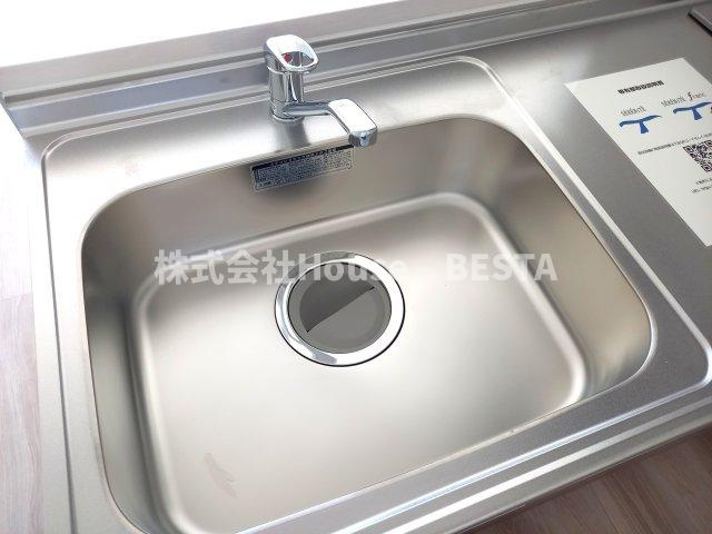 セレニテ神戸駅前アリエのキッチン
