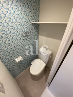 シャルムニシオギのトイレ|コンパクトで使いやすいトイレです
