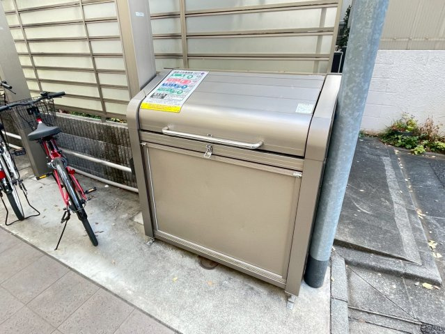 シャイニング駒沢　ペット相談　宅配BOX　3面採光の設備