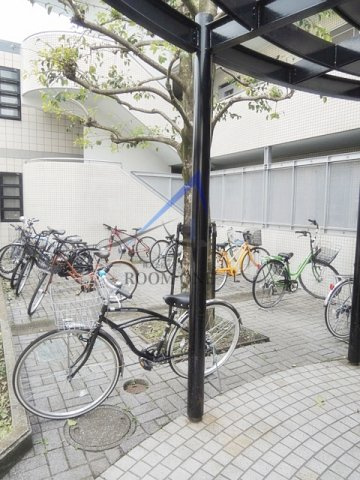 日神パレステージ哲学堂のその他共用部分|駐輪場です。