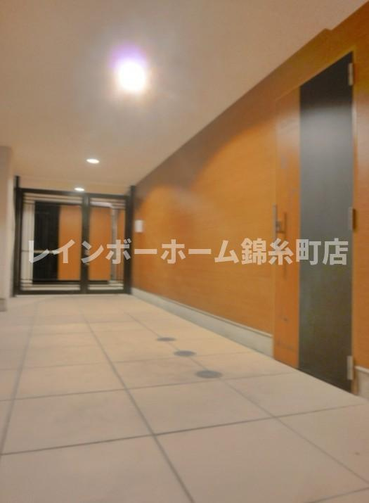 ラフィネ森下のエントランス