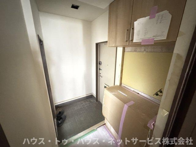 グラン・ラフィ−ヌの玄関