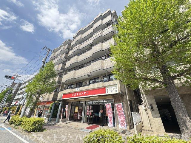 グラン・ラフィ−ヌの外観