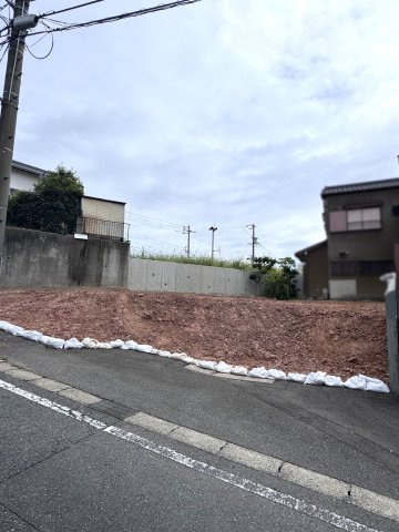 大府市横根町羽根山土地の外観