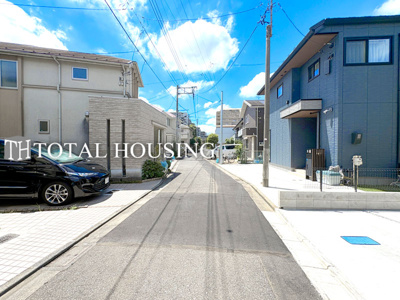 【前面道路含む現地写真】 | 調布市調布ケ丘３丁目　新築戸建　全1棟