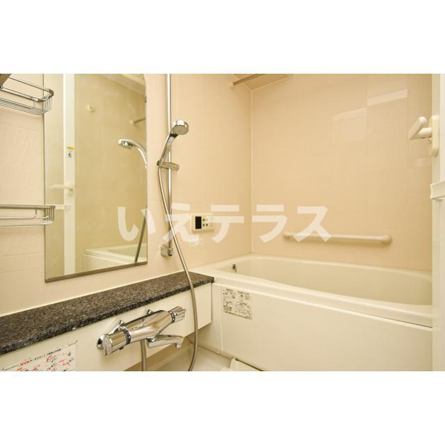 ロイヤルヒル神戸三ノ宮Ⅱの浴室