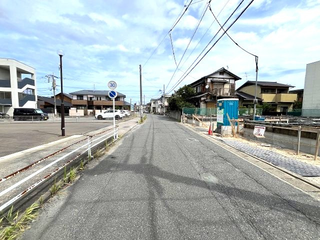【その他】 | 福岡市早良区有田2丁目1期　3号棟（全3棟）【仲介手数料無料・0円】 | 現地写真。前面道路です。