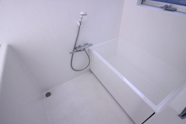 W&R APARTMENT 01の浴室