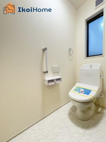 明石市魚住町清水27期　新築戸建のトイレ|【ホームページに現地動画掲載中】●年中無休：当日予約可●1階・2階ウォッシュレット付のお手洗いです