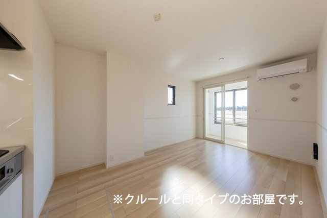 【居間・リビング】 | フロレゾンＣ | おしゃれな居間です