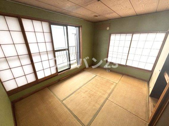 伊奈平４丁目貸家の和室