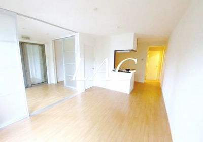 【居間・リビング】 | アルヴィータ壱番館 | 洋室のお部屋です。