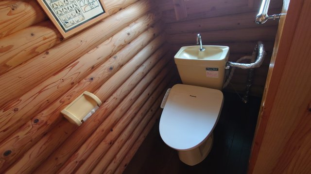 湯布院町塚原のトイレ
