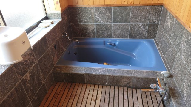 湯布院町塚原の浴室