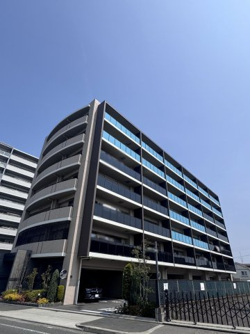 カルティア金山Station Eastの外観