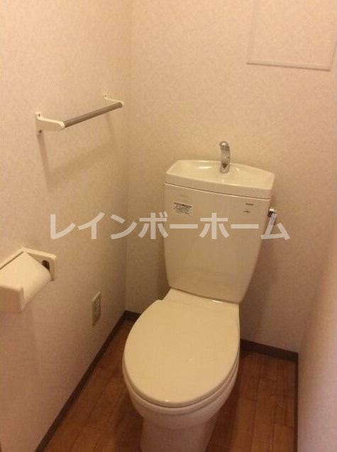 ニコールのトイレ