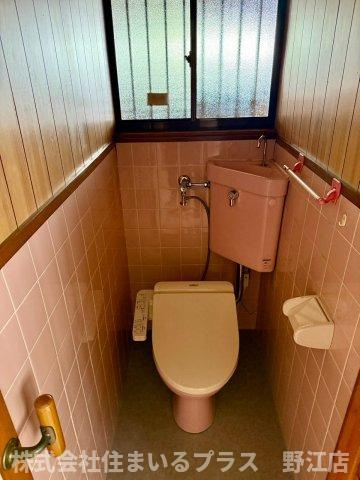 内代町一丁目貸家のトイレ